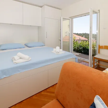 Apartman Lena * Makarska