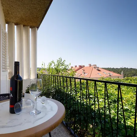 Apartman Lena * Makarska