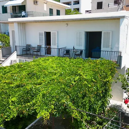 Apartman Lena * Makarska